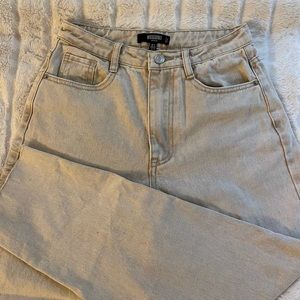 Misguided sand paper Jean